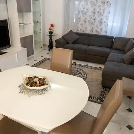 Luxury Miramare - Genovainrelax 아파트 *